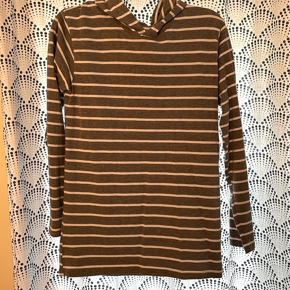 Children’s Place XXL 16 Holden Striped tee